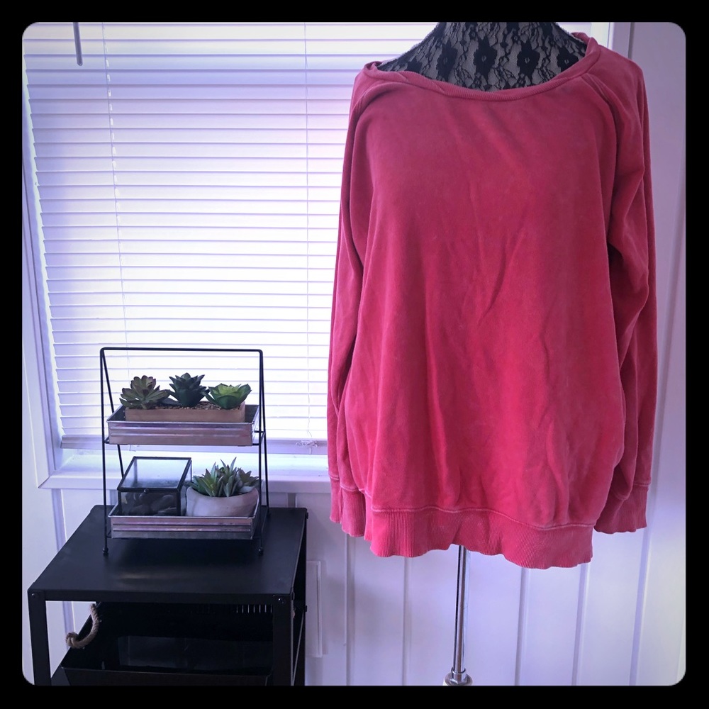 Jessica Simpson maternity sweatshirt